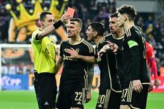 fotbal, Krejčí červená