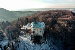 hrad houska brána do pekel