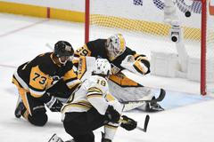 NHL: Boston Bruins at Pittsburgh Penguins