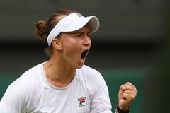 Podívejte se na sestřih utkání Barbory Krejčíkové s Marinou Bassolsovou