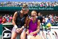 Lucie Šafářová a Bethanie Matteková-Sandsová slaví titul v Charlestonu
