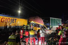 vlak, nehoda, Pardubice