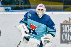 Slovenský hokejový brankář Boris Babik v dresu Kyjeva