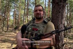 "Nemáme už žádnou munici, kéž bychom si ji dokázali vyrobit sami," tvrdí ukrajinští vojáci