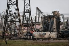 Útokem na rozvodny se Rusové snaží odříznout velká ukrajinská města