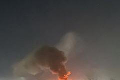 Záběry ukazují následky dronového útok na ropnou rafinerii v ruském městě Kaluga