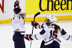 Američanky ve finále MS žen: Bozeková a Deckerová