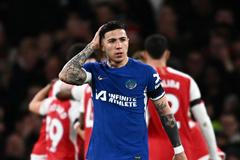 Enzo Fernández v dresu Chelsea