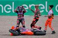 Pád Jorge Martina v závodě MotoGP na Sachsenringu