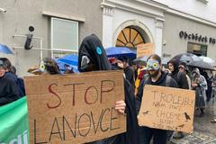 Brno protest proti lanovce na kampus