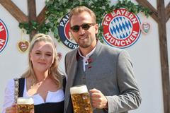 Fotbalisté Bayernu Mnichov na Oktoberfestu