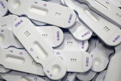 covid test testování koronavirus antigenní ilustrační zahraničí