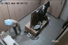 Šmírují vás doma, u bazénu i v práci. Na soukromé kamery se dá připojit za pár tisíc