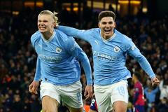 Erling Haaland a Julian Álvarez z Manchesteru City