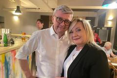 My tu Prahu prostě dáme, tvrdil Havlíček v hospodě. Přišla mu pomoci Schillerová