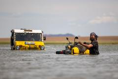 Žlutá žába pluje!