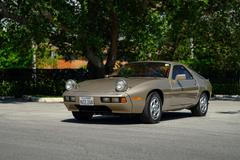 Porsche 928