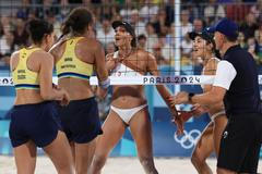 Hádka u sítě ve finále beachařek na OH v Paříži 2024