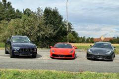 Prohlédněte si luxusní auta, která zabavil stát. Jdou do dražby za desítky milionů