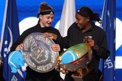 Karolína Muchová a Coco Gauffová, Peking 2024