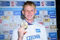 Desetibojař Tomas Järvinen se zlatou medailí z MS juniorů 2024