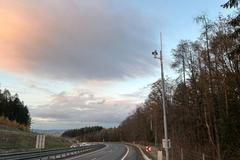 Kolik je tu kamer a kdy budou měřit rychlost? Soukromá dálnice D4 vyvolává otázky