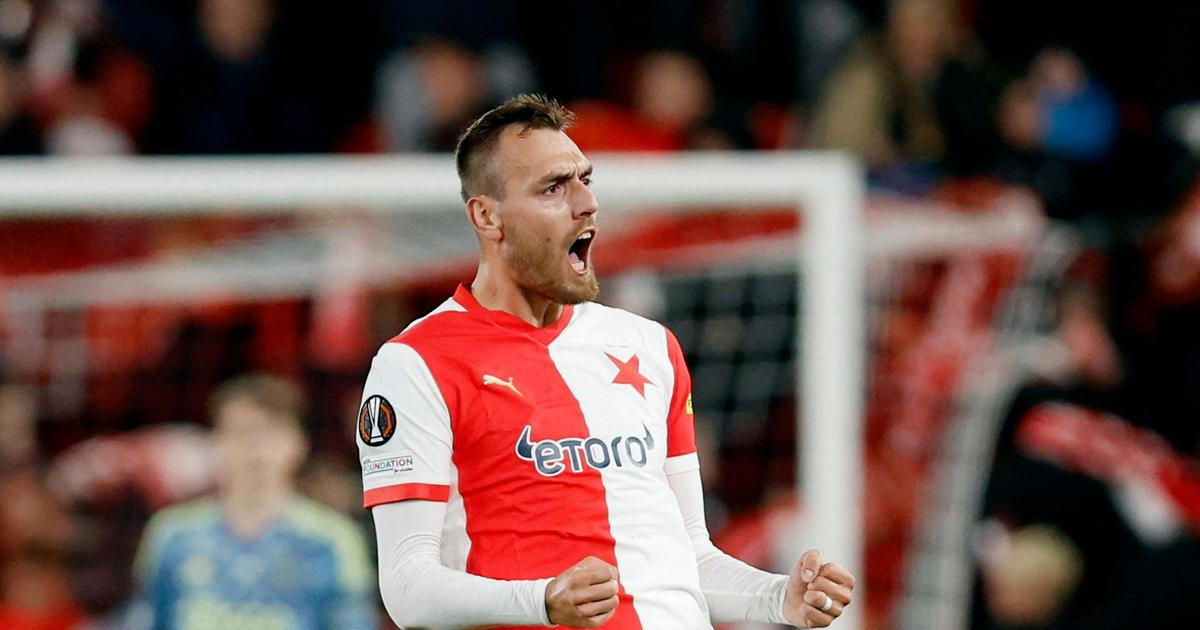 Teplice - Slavia. Chorý je v sestavě i přes excesy a zničující hrubku v Lize mistrů