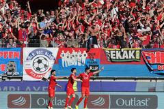 Radost fotbalistů Heidenheimu před vlastními fanoušky