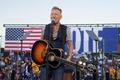 Springsteen Harrisová mítink