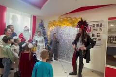 "Liberále, odejdi!" Ruská besídka ve Stalinově centru měla zvláštní program