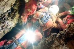 Záchranáři Itálie jeskyně