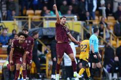 Premier League - Wolverhampton Wanderers v Manchester City