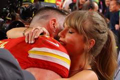 Super Bowl LVIII: Travis Kelce (Kansas City) a Taylor Swiftová