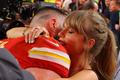 Super Bowl LVIII: Travis Kelce (Kansas City) a Taylor Swiftová