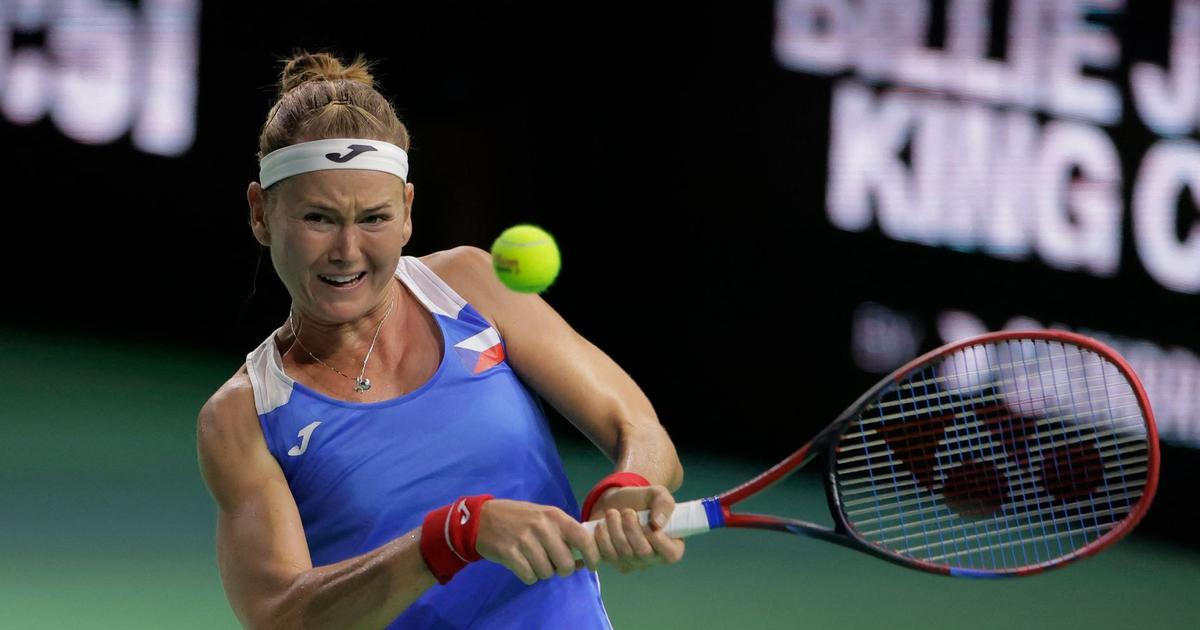 Bouzková - Kartalová. Češka měla šance, Britka ale servis na úvod uhájila
