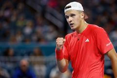 Jakub Menšík v semifinále na turnaji v Miami 2025