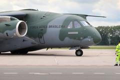 Ministerstvo obrany ČR si objednalo dva dopravní letouny Embraer C-390 Millennium.