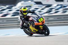 Filip Salač na motocyklu Moto2 v barvách ELF Marc VDS Racing Teamu při testech před sezonou 2025