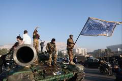 Izrael o víkendu udeřil na vojenské letiště u Damašku (8. 12. 2024)