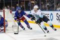 NHL, New York Rangers - Seattle Kraken: Filip Chytil (72) - Jared McCann (19)