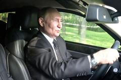 Auris, Putin, exploze