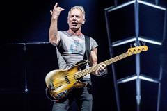 Sting, O2 arena, Praha, 2022, detail
