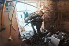 Takto operuje jednotka Kraken: Záběry z intenzivních bojů v ukrajinském Časiv Jaru