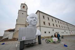 Nafukovací busta, Bohuslav Fuchs na Špilberku