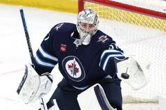 Connor Hellebuyck