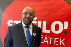 Je to dost peněz, abych z toho mohl žít, říká šéf Stačilo! "Vidlák" k penězům, které dostává