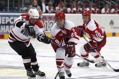 Exhibice k výročí duelu Kanada - SSSR 1972 v Moskvě: Mogilnyj a Schutt