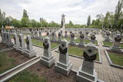 Hroby rudoarmějců na Olšanských hřbitovech