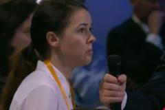 "Přeji vám hodně štěstí. Vidím, že vás to trápí," řekl Trump ukrajinské novinářce