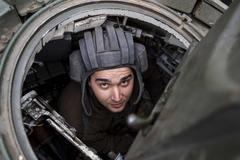 „Schovat se, vyjet, vypálit, a zase dokola.“ Ukrajinci kvůli útokům dronů mění tankovou doktrínu